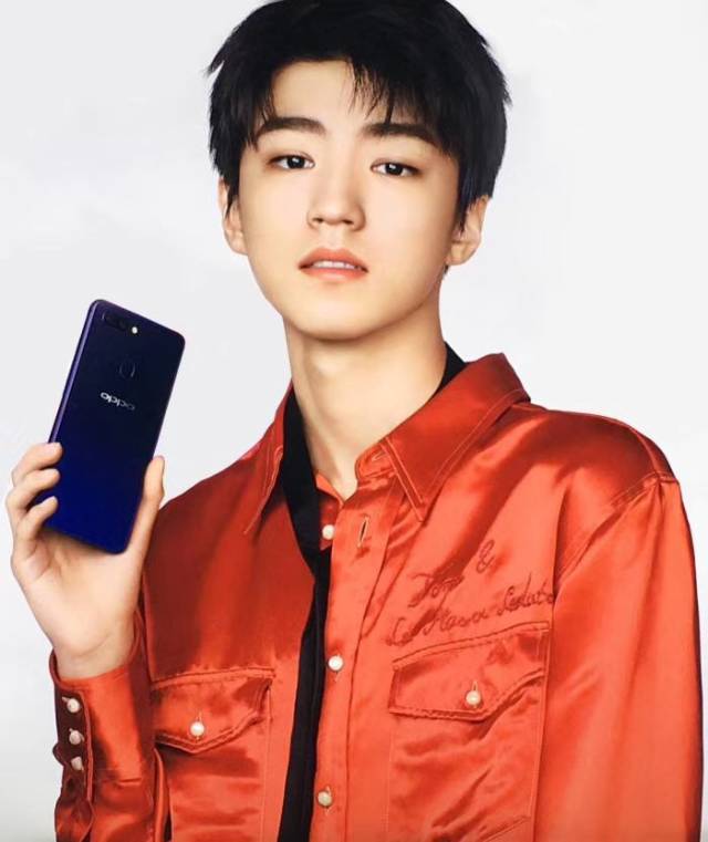 原创小米向华为,oppo学习,拉来tfboys中王源做代言人,这是为什么?