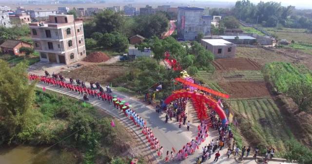 刷爆了当地乡民的朋友圈的聚会活动"出嫁女集体回娘家"白沙镇丰垌村
