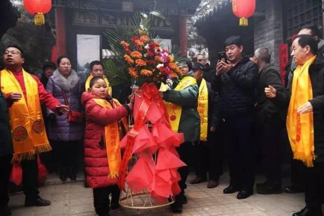 阳泉哪个村拍到的,贾氏宗亲祭祖请谱仪式真是太热闹了