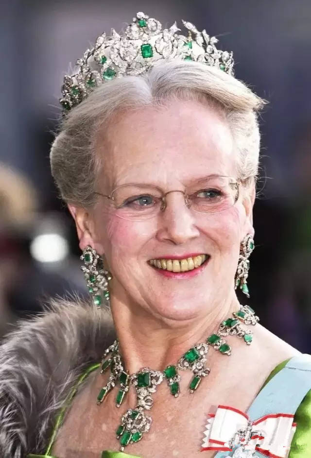 西班牙皇冠pk丹麦皇冠:丹麦金花婆婆在线,但输在了和