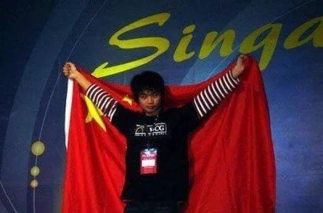 Uzi演讲首秀刷屏,最好的电竞时代真的来了吗?