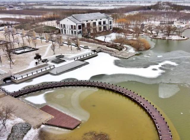 航拍红莲湖,马踏湖,文体中心…你想要的雪景一站"佩奇!