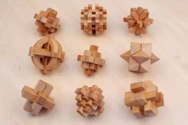 福利到 中国魔方“鲁班锁”图解大全 一分钟搞定熊孩子(附视频)