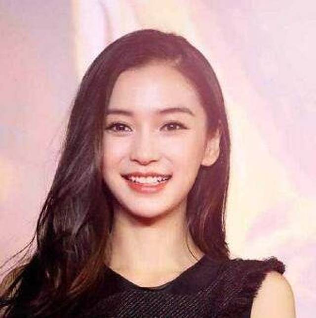 杨颖晒小海绵照片,看后她确实没有整容,网友:孩