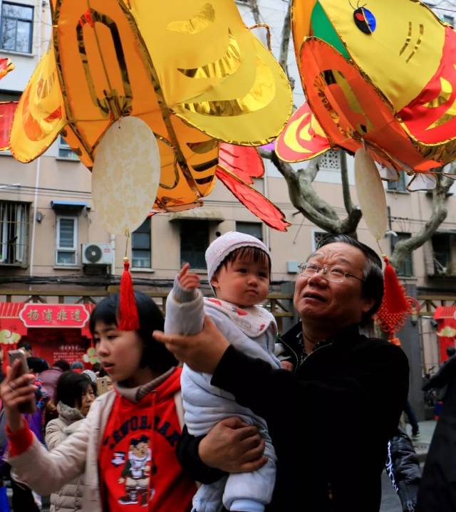 不过 传统行街表演怎么够呢 还有 江苏,浙江,安徽等地区的非遗文化