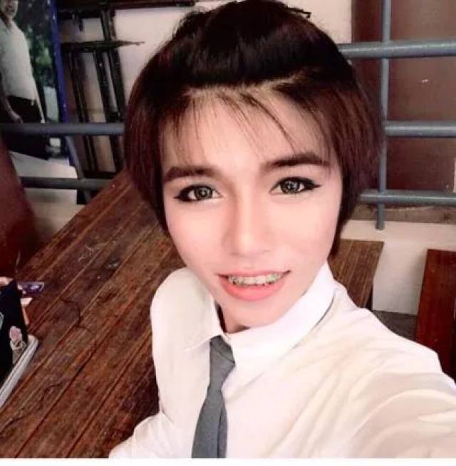 泰国第一变性美女yoshi瑞士泳装照,性感冻人!屌丝男不