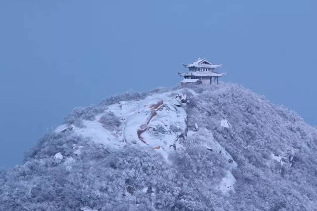 雪韵金顶山,魅力驻马店!