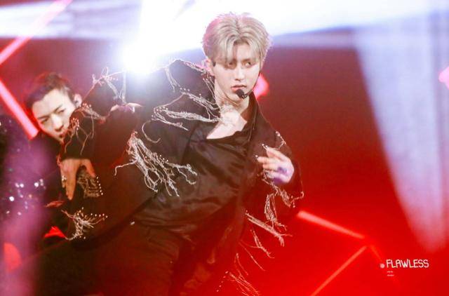 蔡徐坤新歌,粉丝:坤式艺术品!热搜榜上这俩字揭