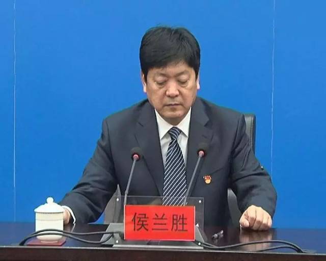 发布会上,县委常委,常务副县长侯兰胜就我县2018年