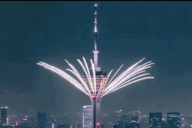 今晚蓉城上空上演超美烟花秀,5g加持直播醉美