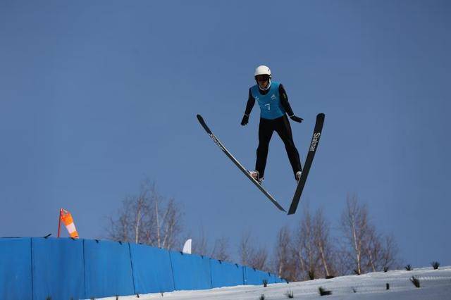 二青会跳台滑雪比赛在北大壶滑雪场收兵吉林省选手摘得4金