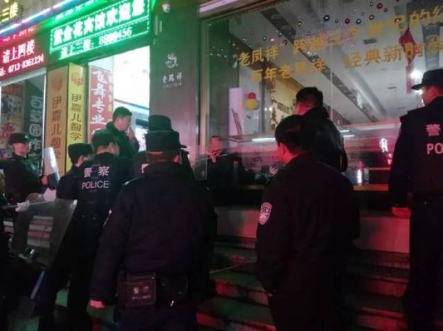 男子患性功能障碍无钱治疗 街头劫持小女孩索钱财