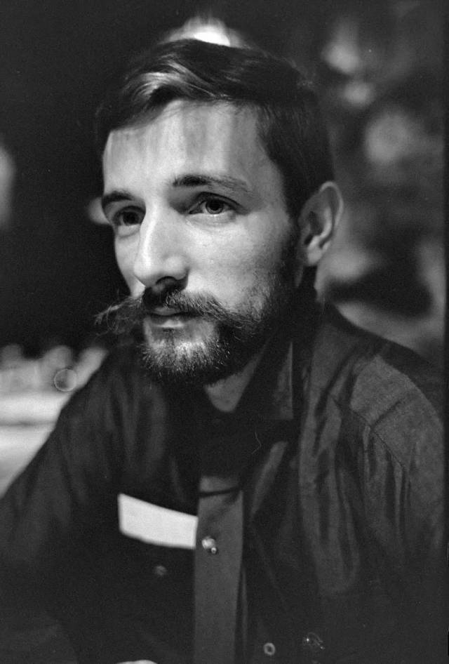 老佛爷Karl Lagerfeld一生中的五位男宠缪斯,果