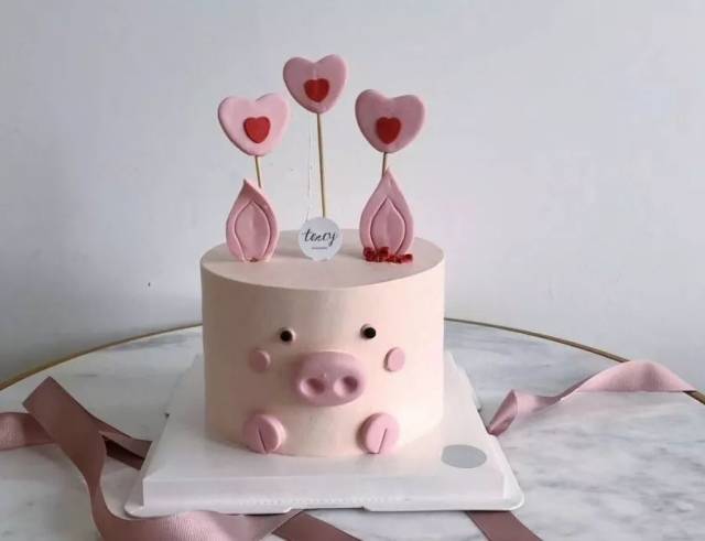 猪猪款生日蛋糕