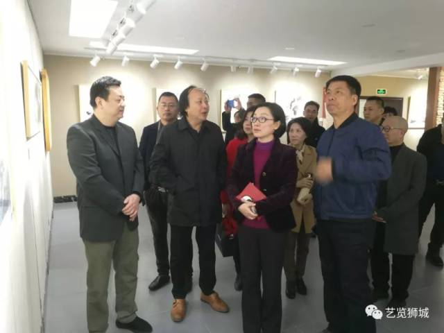 庆祝新中国成立70周年美术作品展开幕