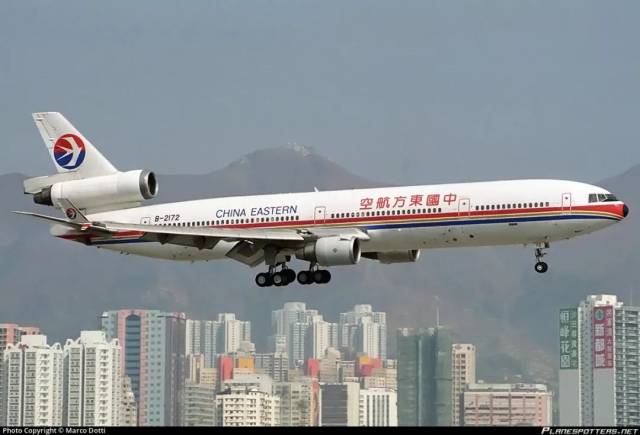 国航的747sp于2000年退役,这架飞机后来在东非国家科摩罗短暂运营,于