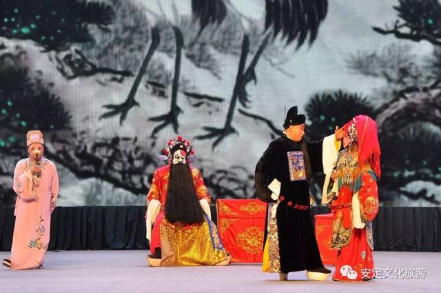 国家一级演员李小雄,国家二级演员毛玲,国家二级演员郑琴胜等秦腔名角