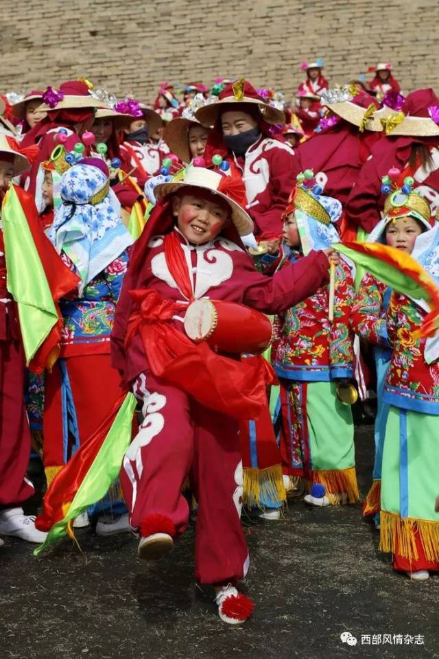 横山老腰鼓 美名扬天下!