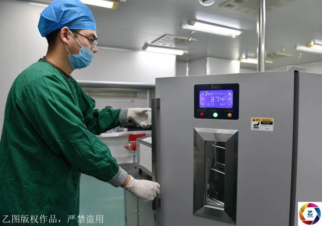 精子库运行80多人报名捐精,最高学历博士后,捐精室贴美女图片