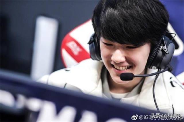 LOL:iG永不五杀,JackeyLove EZ四杀登上热搜