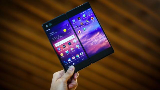 买不起三星万元折叠屏手机?这款国产折叠手机仅售千元!