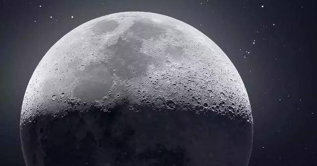 再看一眼,细节多到令人发指.月球表面每个凹陷都清晰可见.
