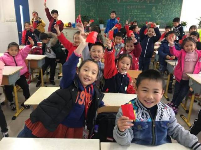 【团小骄傲】那个上过央视《军事频道》的90后军嫂,是光明团结小