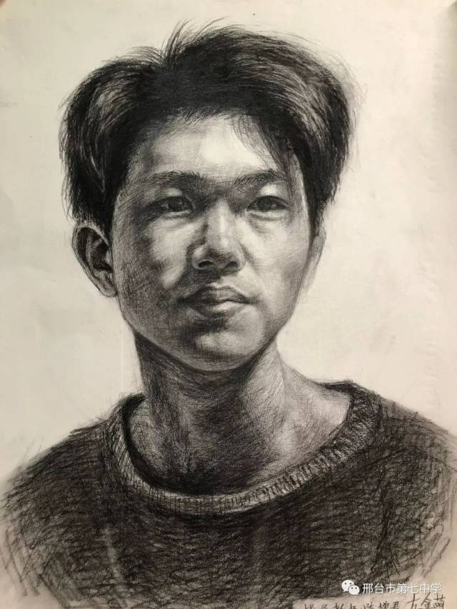 我校美术高中学生素描作品欣赏