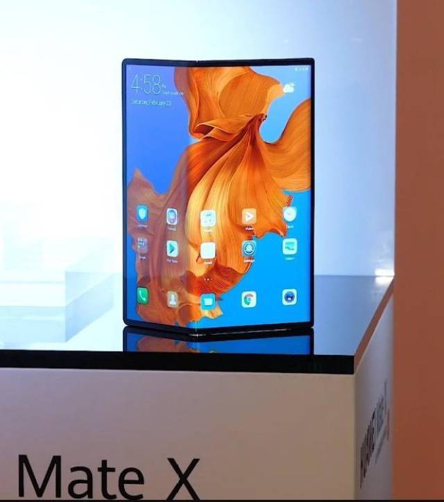 折叠屏手机竞争引爆,三星fold和华为matex,你选择哪一款