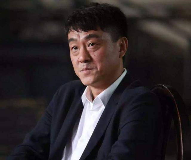 何冰没用替身掉入酱缸,地道京味儿《芝麻胡同》收视大涨_手机搜狐网