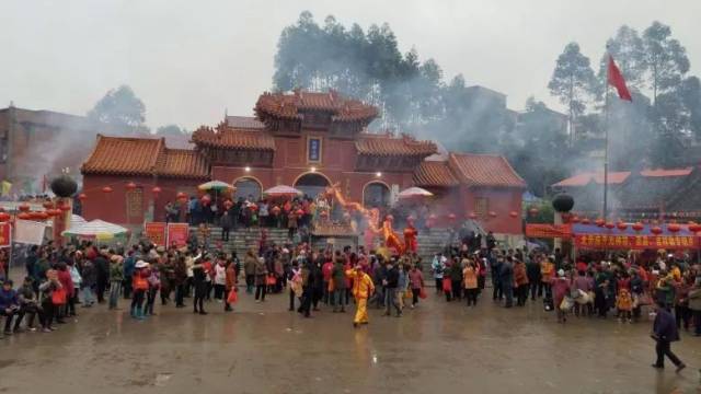 金龙腾飞,巨狮起舞,锣鼓喧天, 2019大寺北帝庙许福庙会 在龙狮起舞