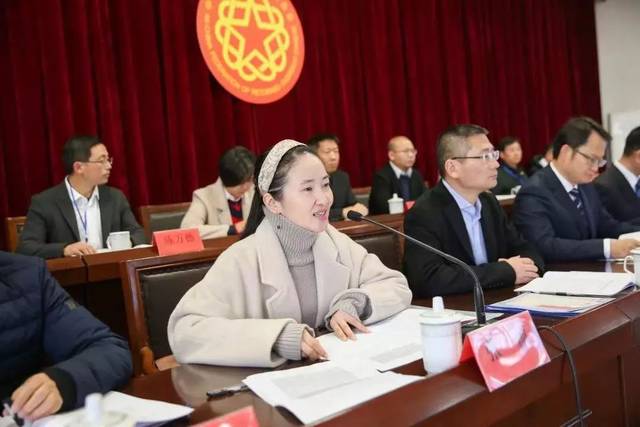 虹桥镇侨联召开第五次归侨侨眷代表大会