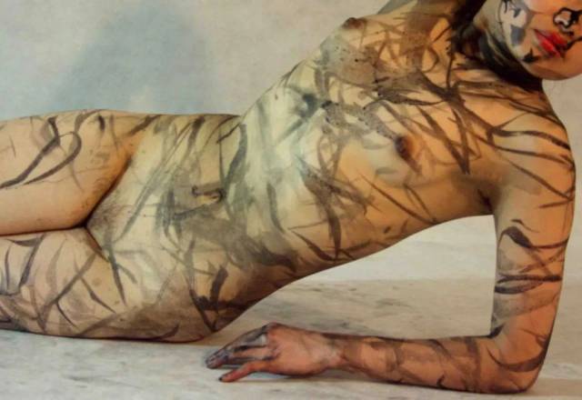 他第一个展览的前言也是我写的