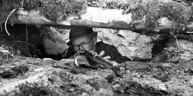 芬兰白色死神传奇:不带瞄准镜就能狙杀700多苏军