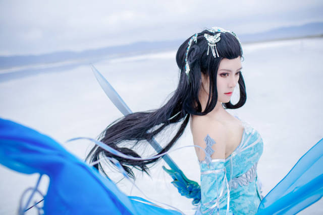 剑网三·七秀·秦风秀姐cosplay 有伊人兮,在水一方且