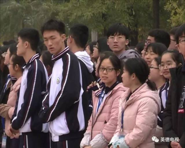 【今日新闻】拼搏成就梦想!英德中学1628名学子宣誓冲刺高考