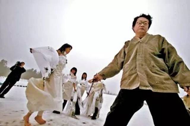 他第一个展览的前言也是我写的