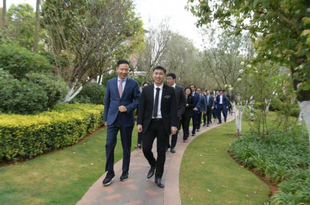 俊·资讯 | 俊发集团与金螳螂公司签约合作 携手提升品质