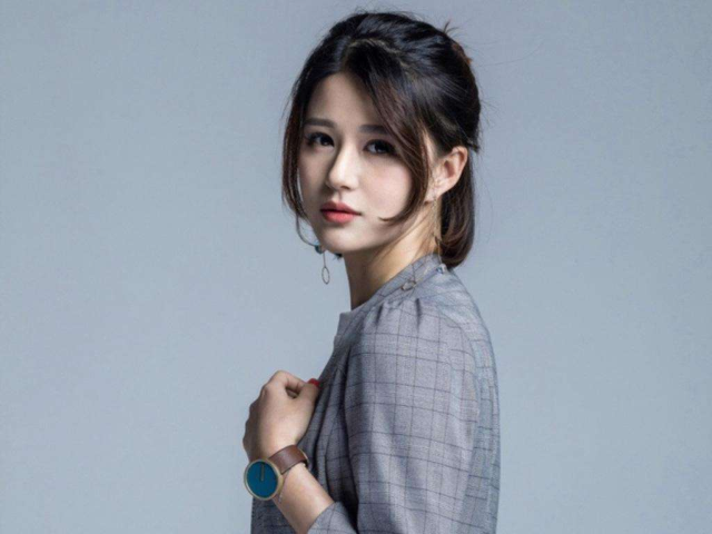 lol:lgd主场喜提新人女主持nara,盘点lpl那些美女主持