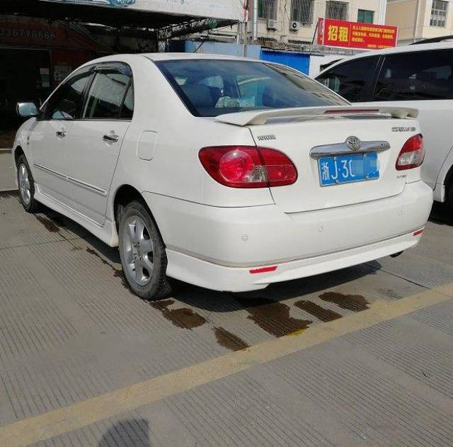 15年老车 丰田卡罗拉前辈 04年花冠图赏
