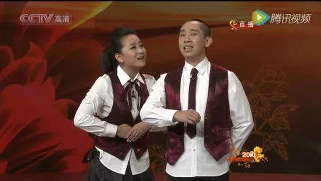 从校花到180斤大胖子，她一炮而红登上春晚，不