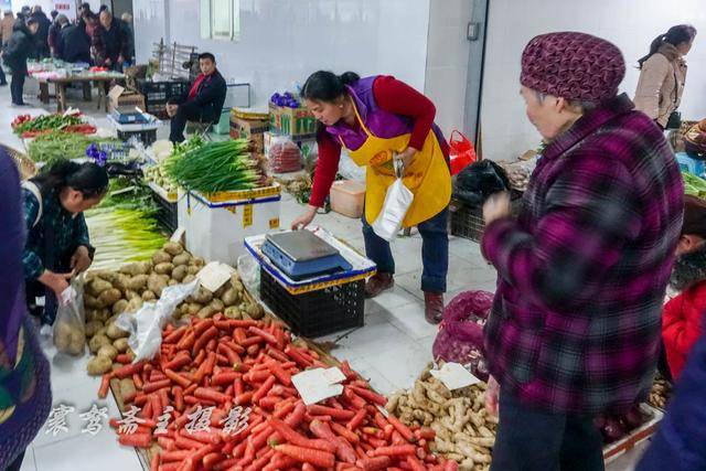 一四七来巴南的惠民赶个场,却发现这里完全没有了农村赶场的味道