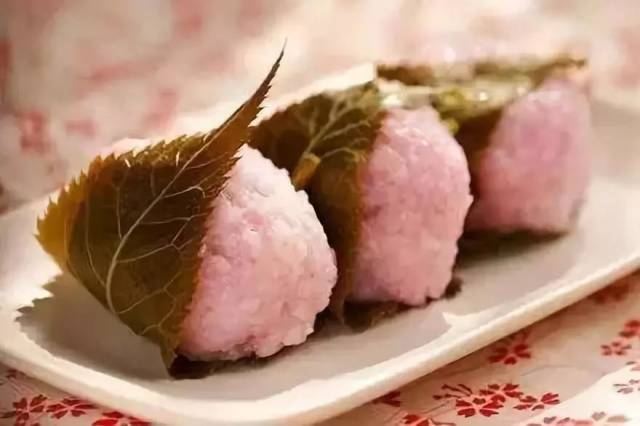 樱叶饼(桜饼 さくらもち)