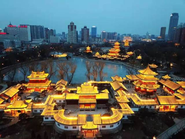 位居太原城市中心的迎泽公园