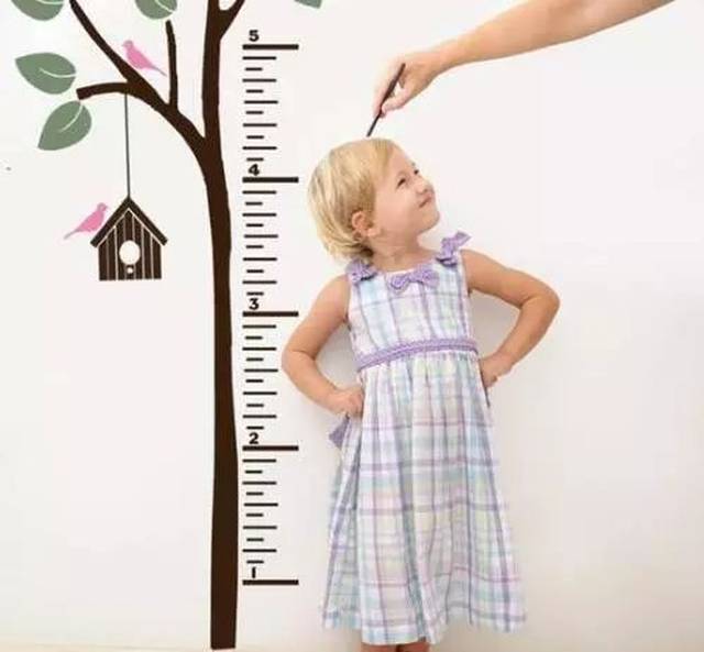 银川7岁女孩胸部微微隆起,孩子有这些症状家长要注意啦!