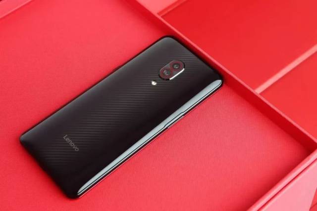 毕竟,它做到了首发 联想z5 pro gt浅析体验