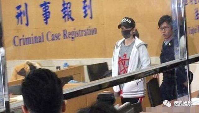 德普反告前妻;疑似蒋劲夫朋友圈曝光;钮承泽被曝回归《跑马》剧