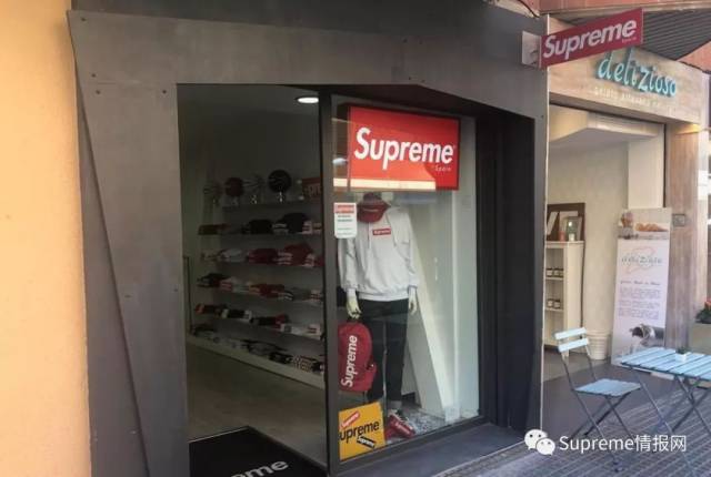 尴尬了,Supreme西班牙的Box Logo招牌也被偷