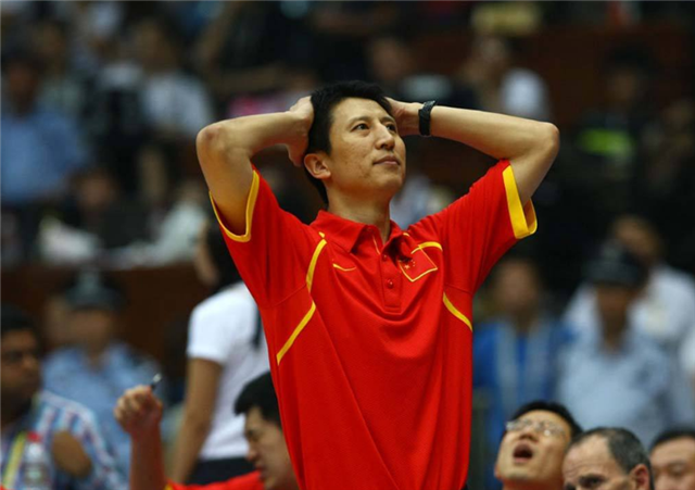 中国男篮"偷笑门"你还记得吗?你怎么看待当时主帅郭士强?