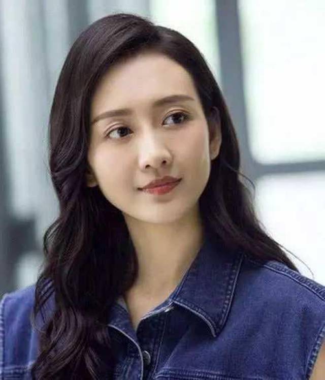 真刚!王鸥正面挑衅杨幂,前未婚夫发文,揭露王鸥真实人品